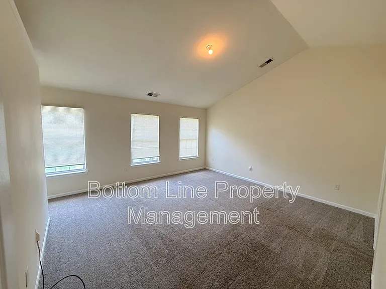 6926 Brandon Chase Ln — Photo 15