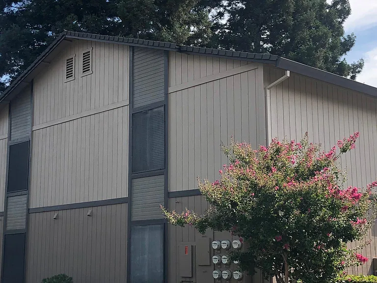 5920 Van Alstine Ave — Photo 11