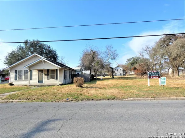 1101 N St. Mary's, Beeville 78102