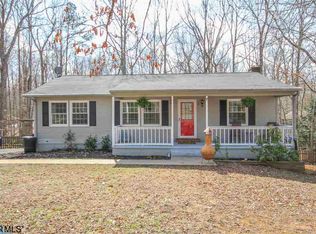 34 Oak Grove Rd, Palmyra, VA 22963