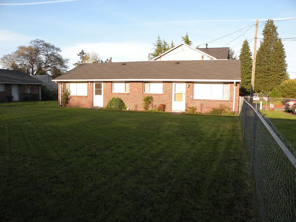 One level brick unit.