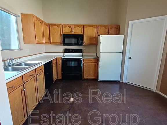 4th image of 9358 N Hampshire Dr