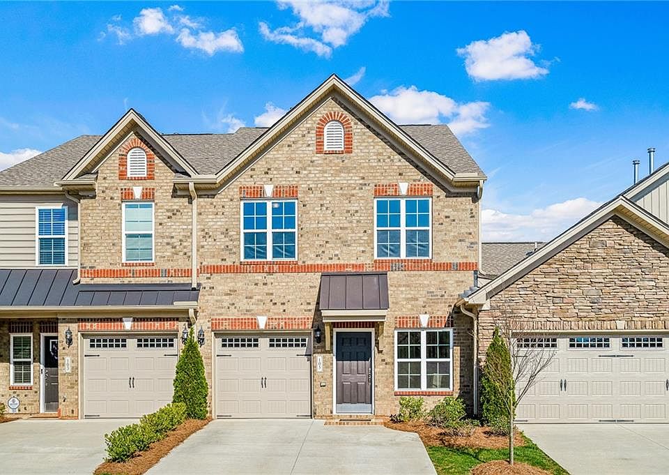 1st image of 105 Brown Bark Ln #105