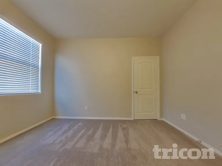 30900 W Picadilly Rd — Photo 12