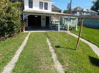 1132 1/2 Columbia St, Houston, TX 77008