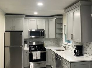 5 Bartel Pl FLOOR 1, Huntington Station, NY 11746