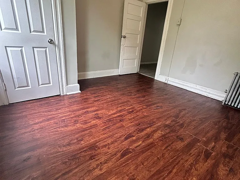 76 Eaton Pl #2B — Photo 1