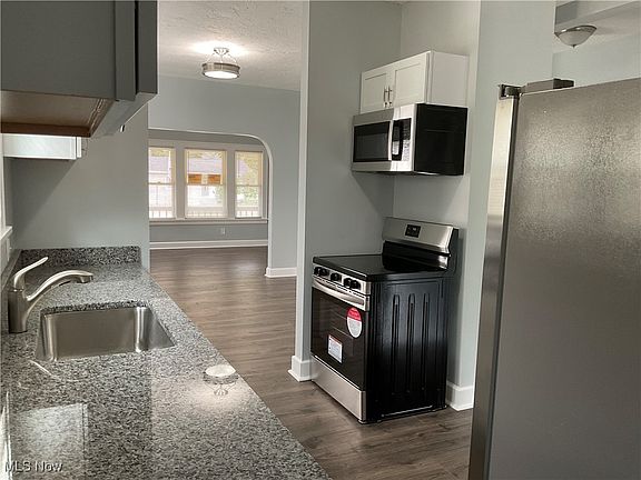 5th image of 1771 E 337th St