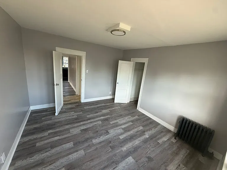 189 Shephard Ave #3 — Photo 3