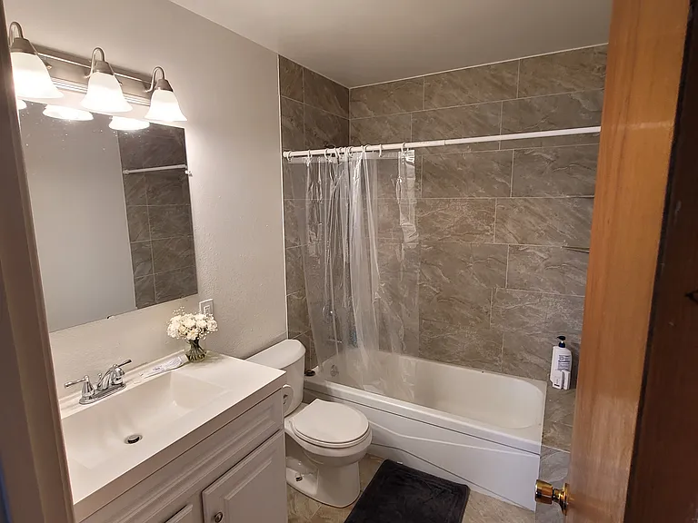 1355 N Matus Ave — Photo 12