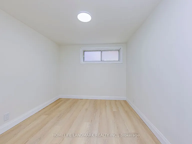 451 Sandmere Pl — Photo 36