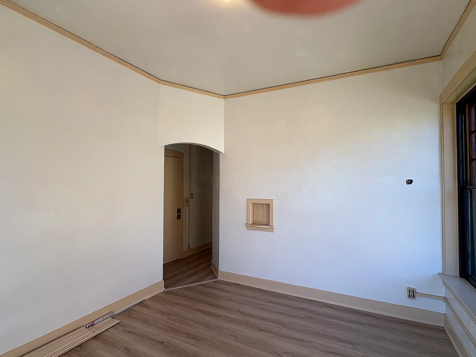 1 bed, 650 sqft, $1,150 — Photo 4