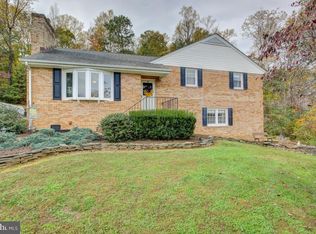 6588 Kelly Rd, Warrenton, VA 20187
