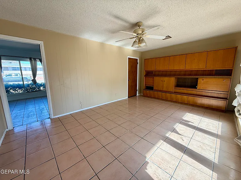 2900 Polk Ave — Photo 8