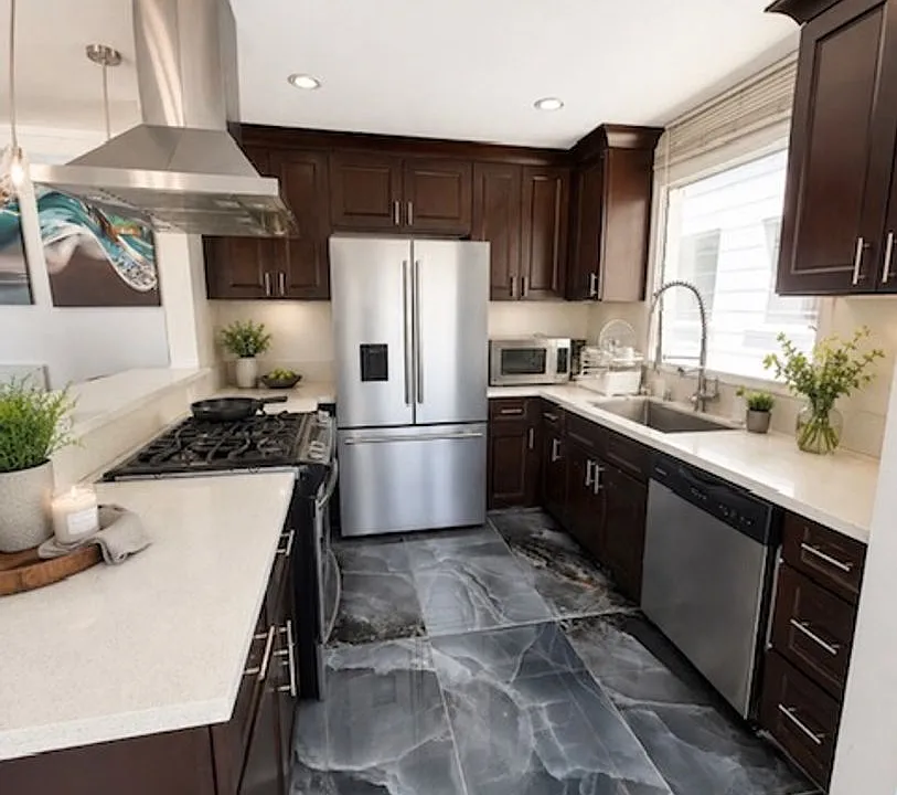 1100 E Ocean Blvd #13-92