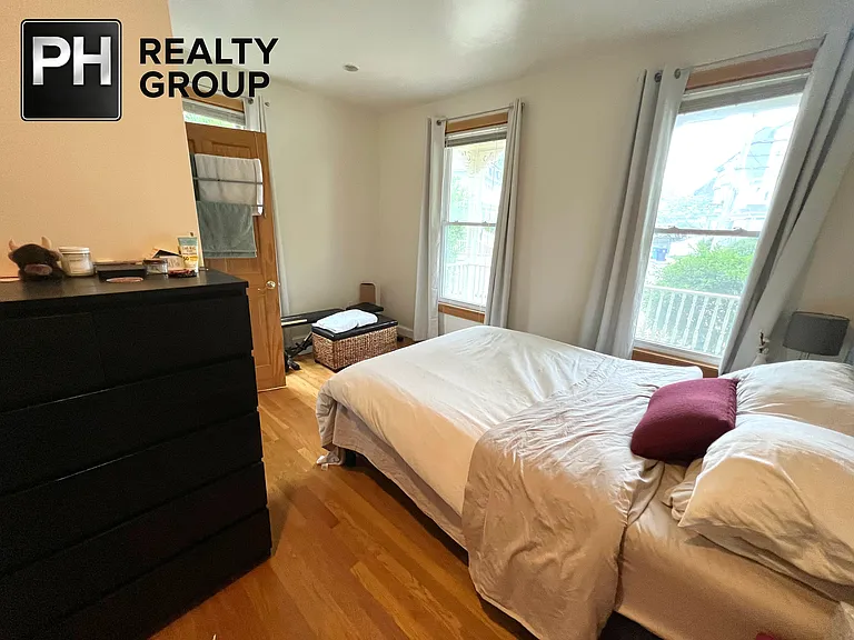 49 Pearl St #1 — Photo 14