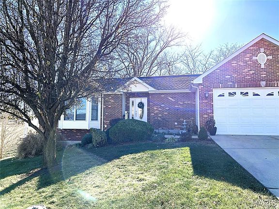 5th image of 1308 Apple Blossom Ln