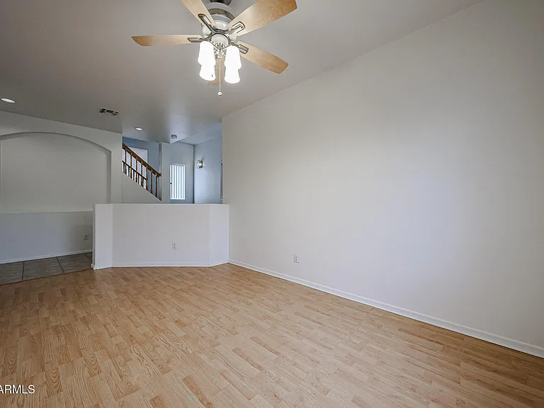 453 N 105th Pl — Photo 7