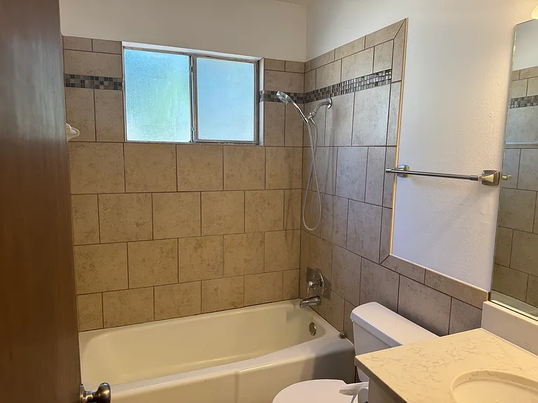 116 Coers Cir #B — Photo 8