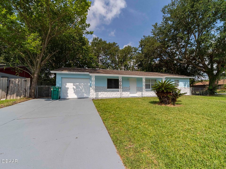 1st image of 298 Tracy Ave