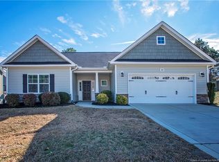 209 Laurel Dr, Spring Lake, NC 28390