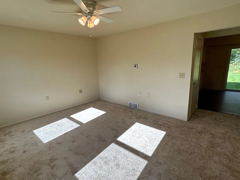 249 Mercer Ave #A — Photo 6