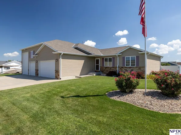 2100 NW 45th St, Lincoln, NE 68528