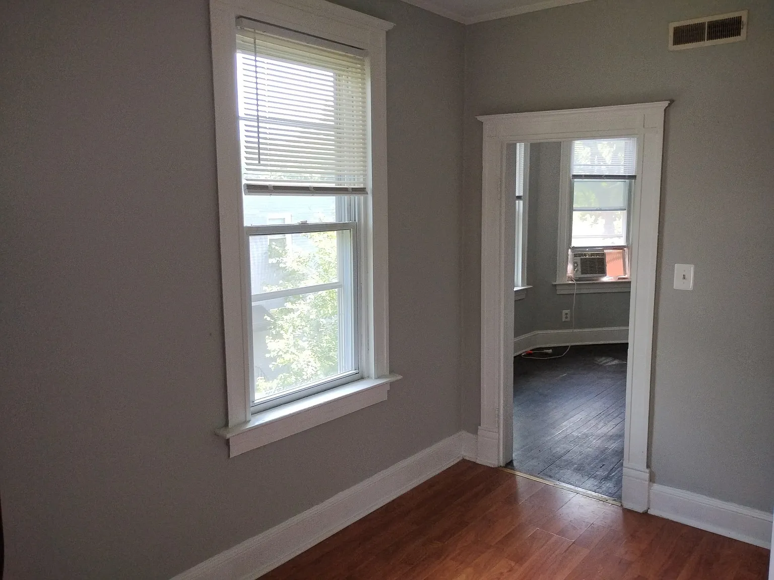 1 bed, $1,300 — Photo 2