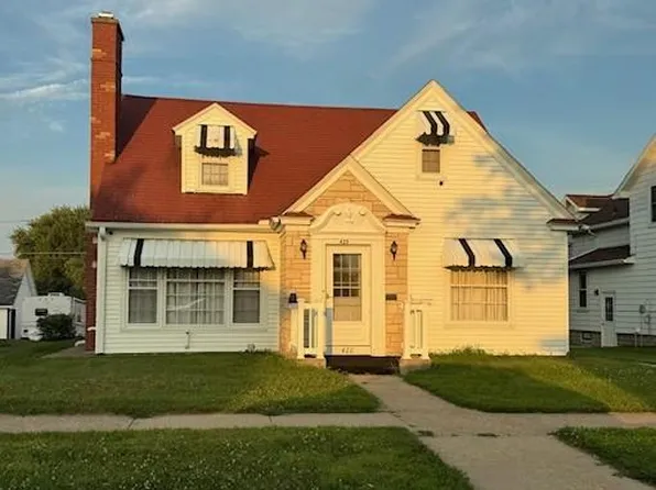 420 Kilbourn Ave, Tomah, WI 54660