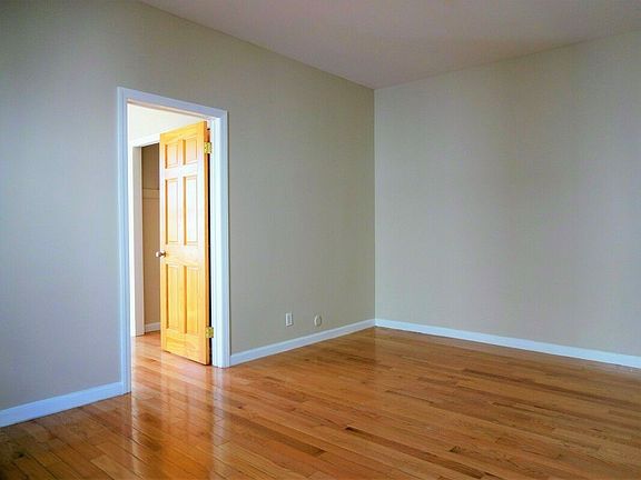 5th image of 430 61st St #C4