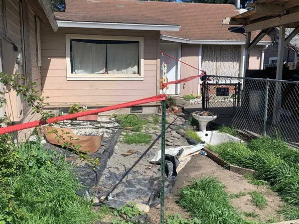 192 Belleview Ave, Rio Dell, CA 95562