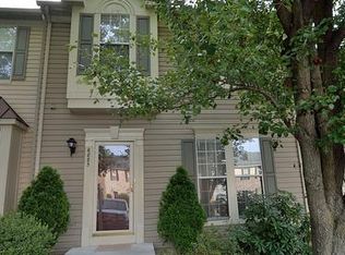 6885 Ridge Water Ct, Centreville, VA 20121