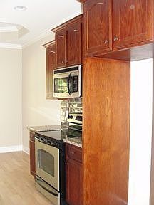 5th image of 882 38th Ave NE