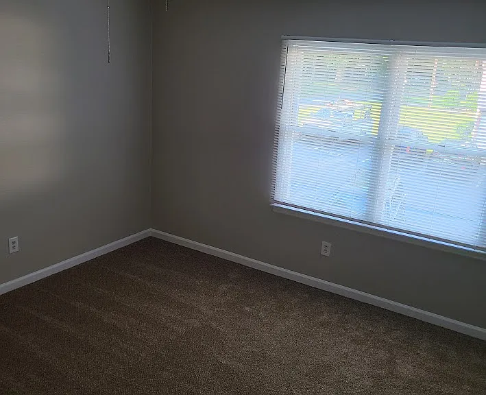 180 Summit St #1 — Photo 7