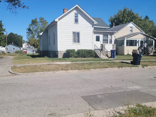 817 17th St, Bay City, MI 48708