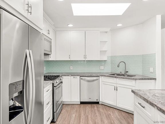 5th image of 8645 Via Del Luz
