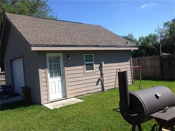 2nd image of 16835 Nina Dr