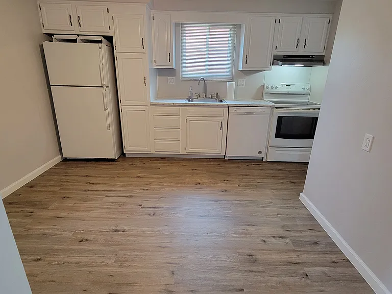 1775 Potomac Ave #2 — Photo 1