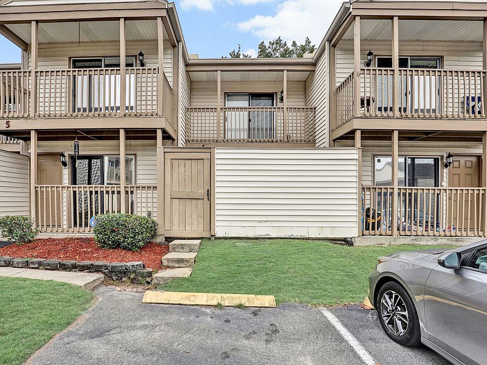 1st image of 2300 Twelve Oaks Dr APT B4