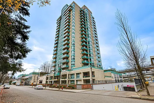 1148 Heffley Cres Photo 1