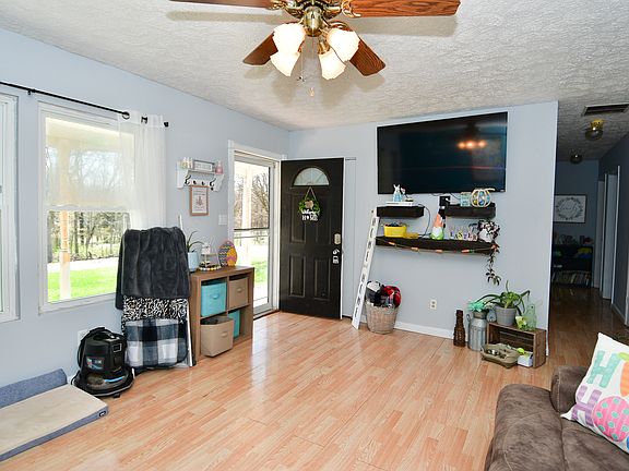 3rd image of 4356 S County Road 300 W