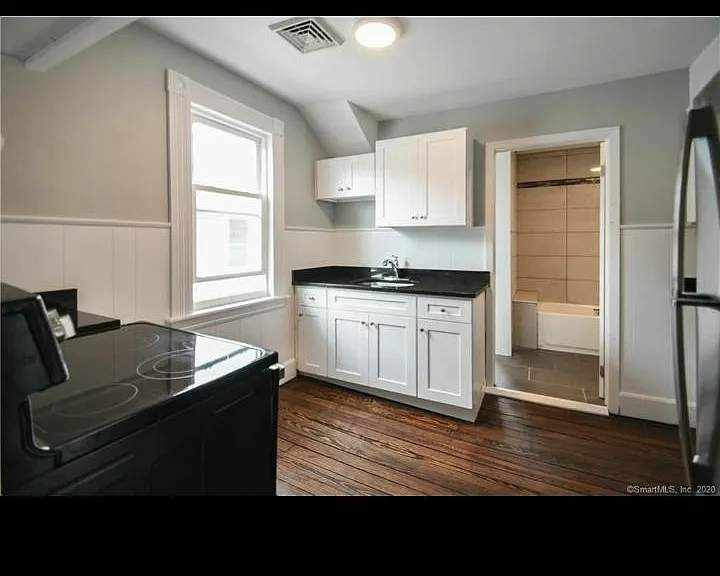 14 Spring St #2 — Photo 6