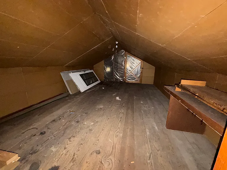 133 Foster Ave — Photo 20