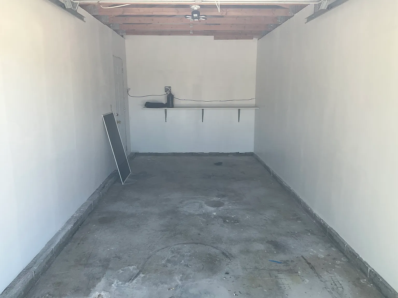 2 bed, 950 sqft, $1,600 — Photo 3
