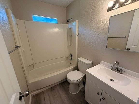 2nd image of 140 Chapel Dr #142