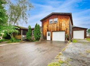 98 Meadow Rd, Milton, VT 05468