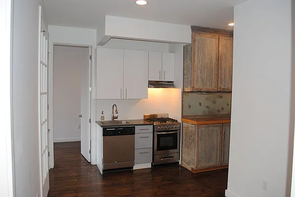 Rented by Urban Ambiance | media 3