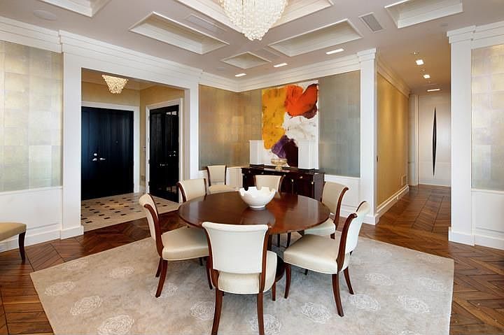 Elegant formal dining room