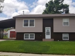 4315 Dolphin Ln, Rapid City, SD 57701