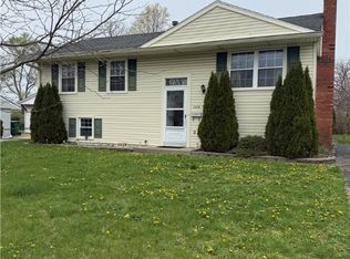1206 Burket Dr, New Carlisle, OH 45344